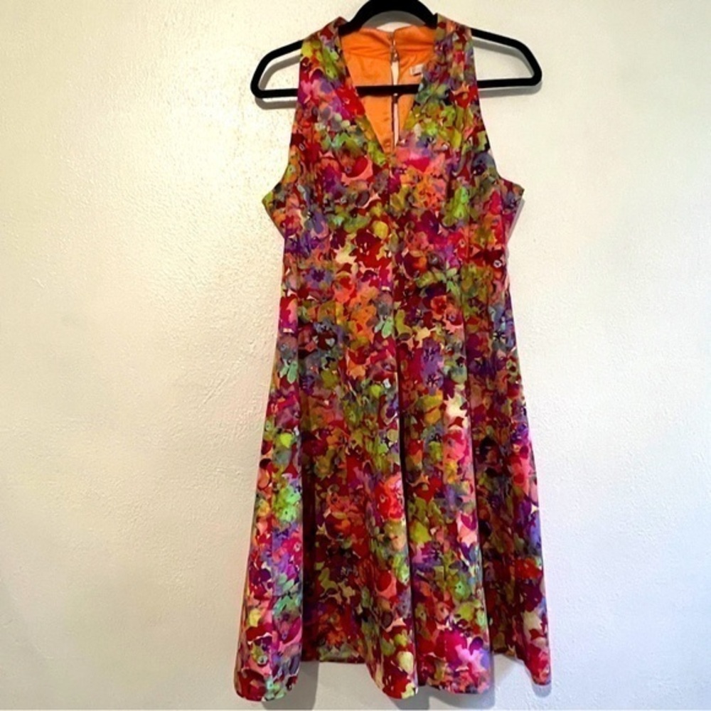 London Times colorful floral dress, Sz 8. Preowned.